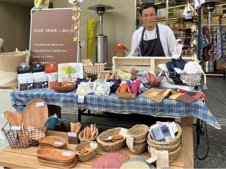 フェアトレード商品の販売をサポート